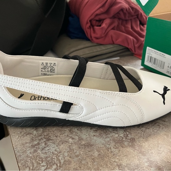 Puma White and Black Flats with Criss-Cross Straps - Picture 3 of 3